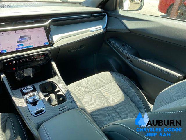 2026 Jeep Cherokee Laredo 4x4