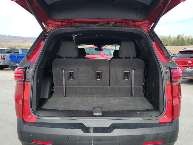 2022 Chevrolet Traverse AWD LT Cloth