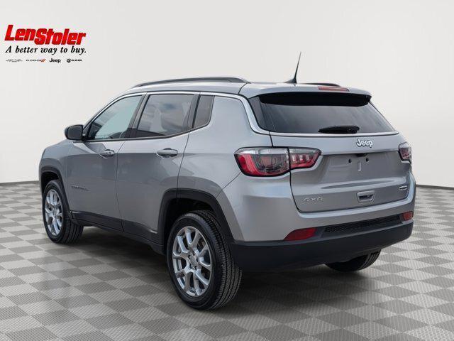2022 Jeep Compass Latitude Lux 4x4