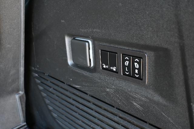 2023 GMC Yukon 4WD Denali Ultimate