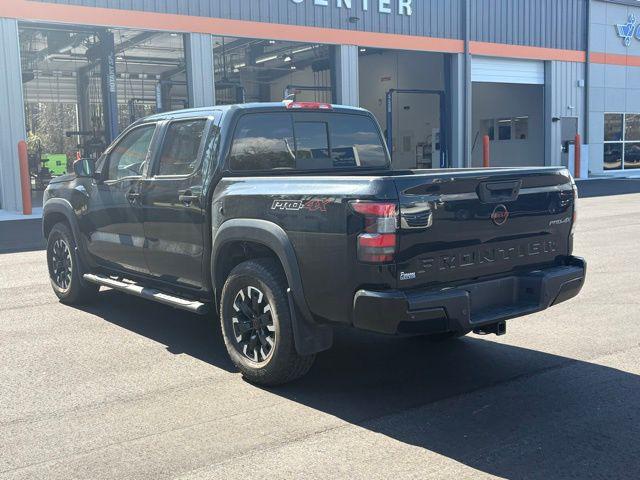 2022 Nissan Frontier Crew Cab PRO-4X 4x4