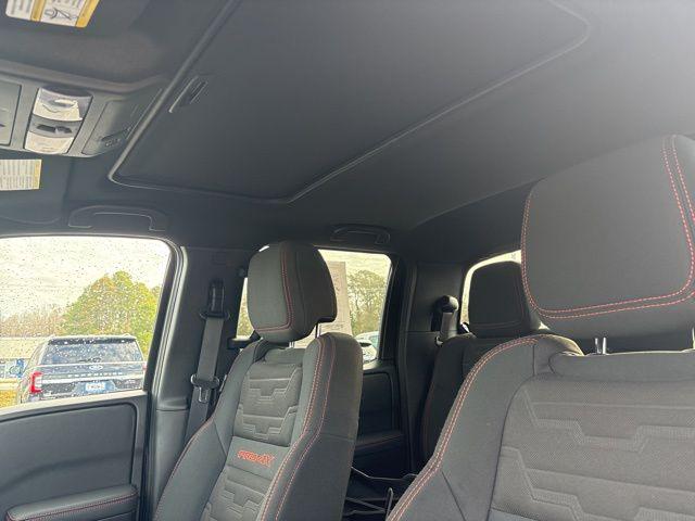 2022 Nissan Frontier Crew Cab PRO-4X 4x4