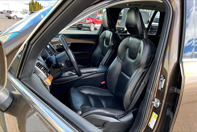 2017 Volvo XC90 Hybrid T8 Inscription