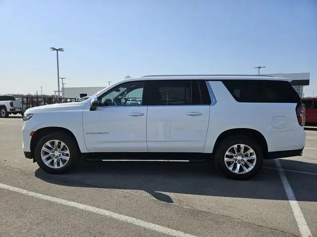 2023 Chevrolet Suburban 4WD Premier