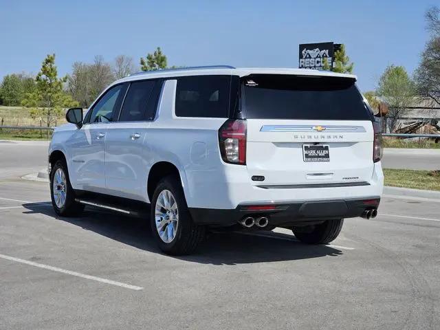 2023 Chevrolet Suburban 4WD Premier
