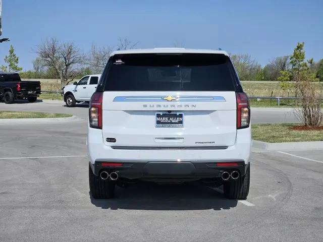 2023 Chevrolet Suburban 4WD Premier