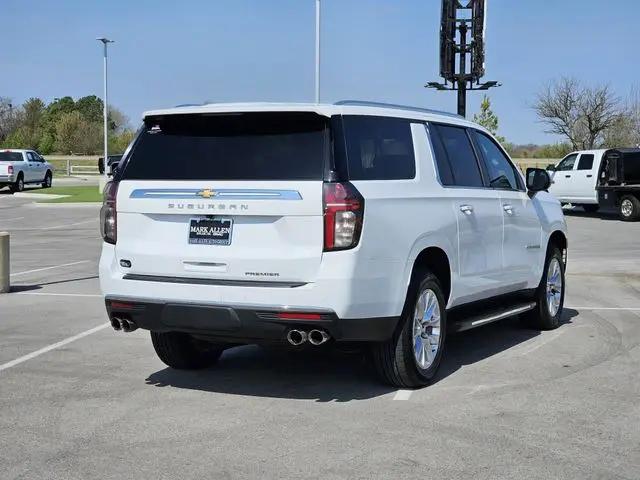2023 Chevrolet Suburban 4WD Premier