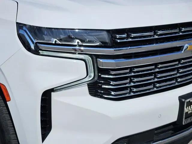 2023 Chevrolet Suburban 4WD Premier