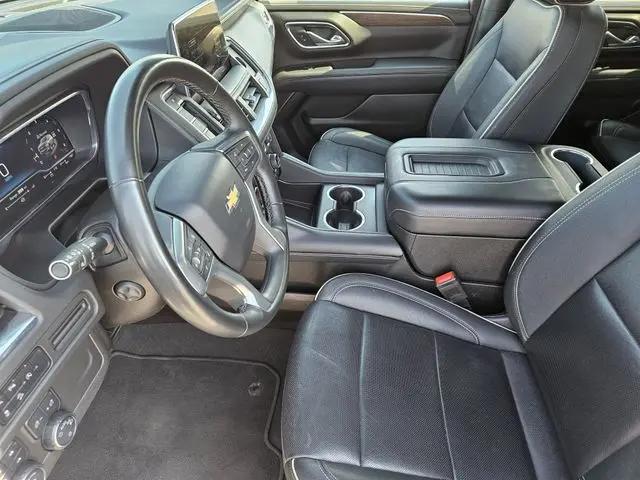 2023 Chevrolet Suburban 4WD Premier