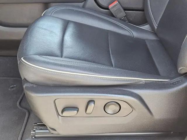 2023 Chevrolet Suburban 4WD Premier