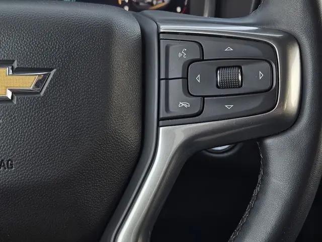 2023 Chevrolet Suburban 4WD Premier