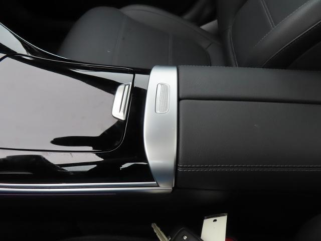 2025 Mercedes-Benz C-CLASS C 300 C 300 4MATIC
