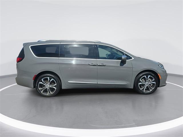 2022 Chrysler Pacifica Pinnacle AWD