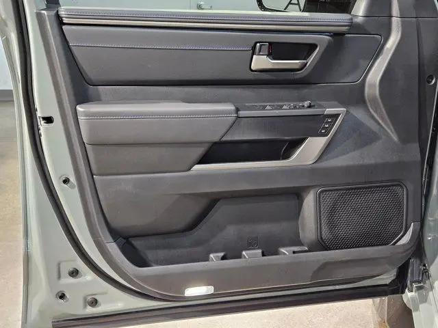 2026 Toyota Tundra Platinum CrewMax 5.5' Bed