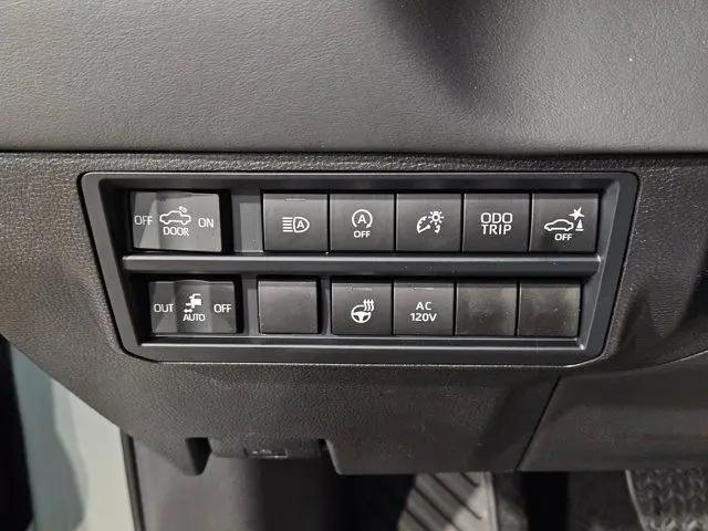 2026 Toyota Tundra Platinum CrewMax 5.5' Bed