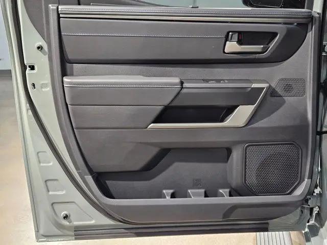 2026 Toyota Tundra Platinum CrewMax 5.5' Bed