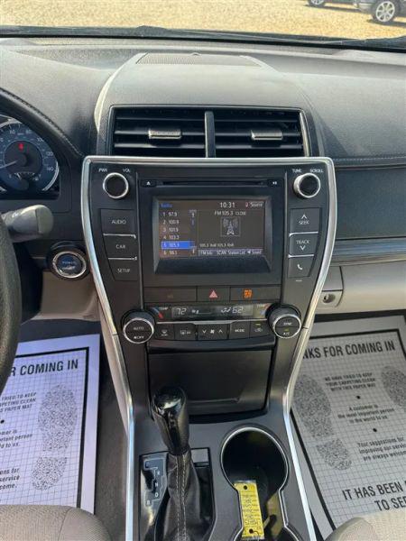 2016 Toyota Camry LE