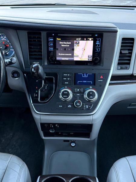 2015 Toyota Sienna XLE Premium 7 Passenger
