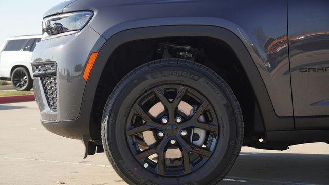 2026 Jeep Grand Cherokee Altitude 4x4