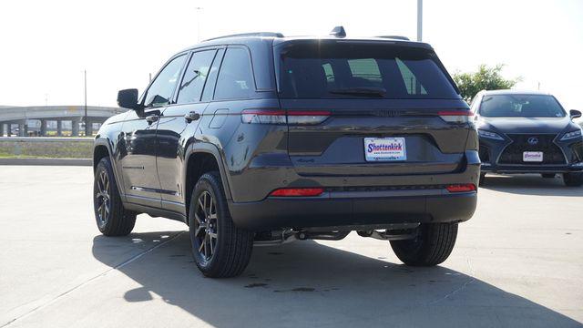 2026 Jeep Grand Cherokee Altitude 4x4