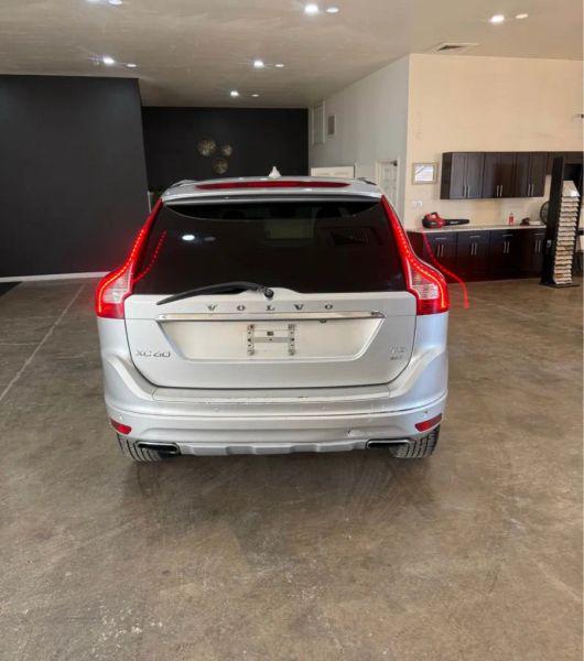 2017 Volvo XC60 T5 Inscription