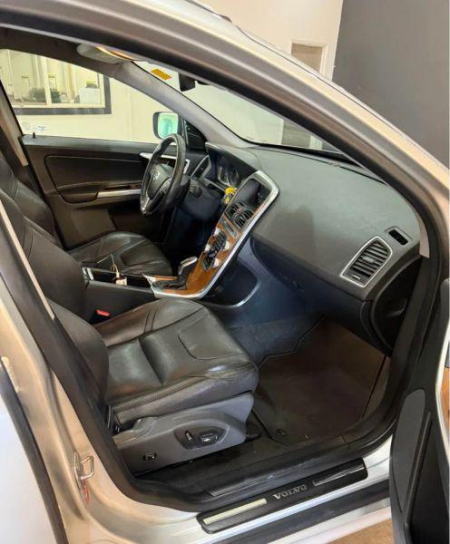 2017 Volvo XC60 T5 Inscription