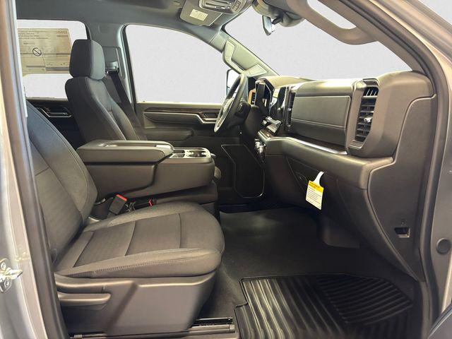 2026 GMC Sierra 2500HD Crew Cab, Standard Bed, SLE, 4WD