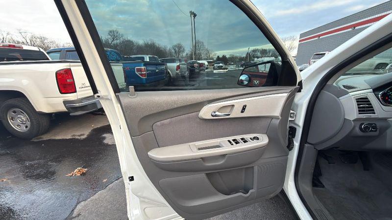 2012 Chevrolet Traverse LS