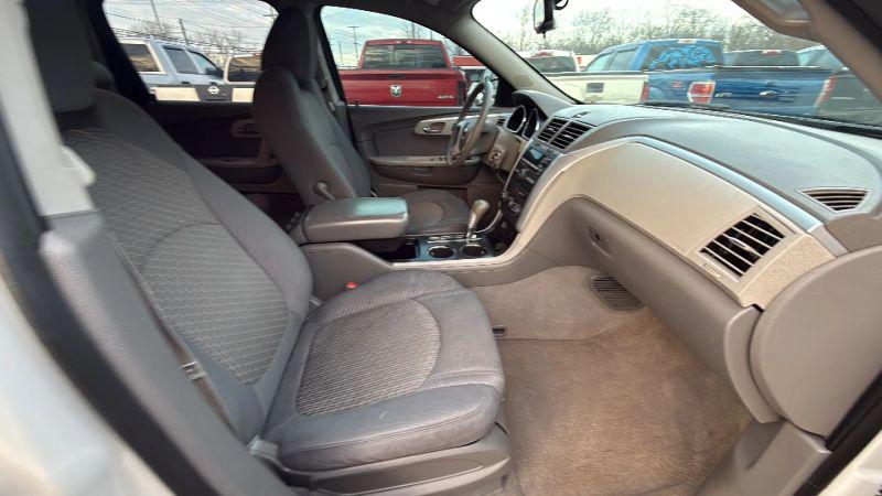 2012 Chevrolet Traverse LS