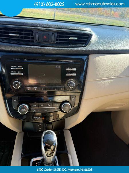 2017 Nissan Rogue SV