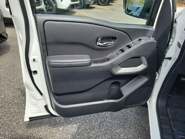 2026 Nissan Frontier Crew Cab SV 4x2