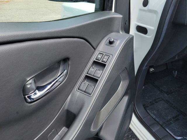 2026 Nissan Frontier Crew Cab SV 4x2