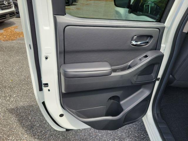 2026 Nissan Frontier Crew Cab SV 4x2