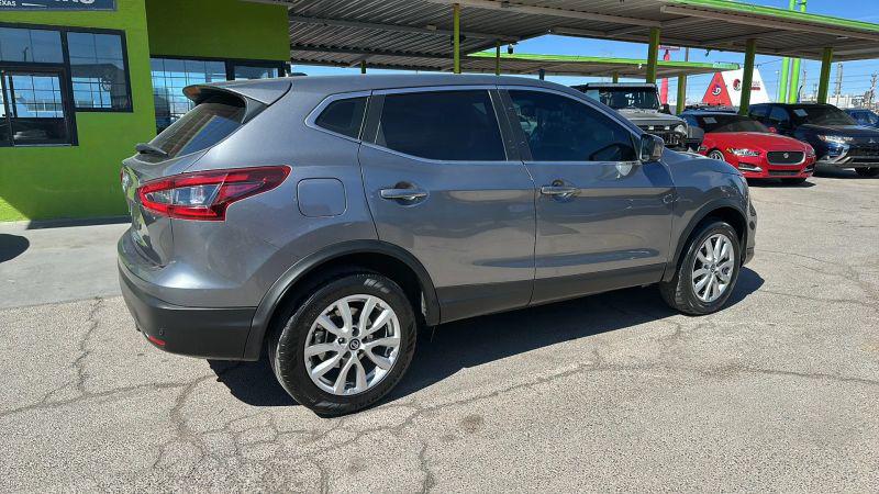 2022 Nissan Rogue Sport S FWD Xtronic CVT