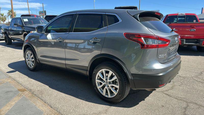 2022 Nissan Rogue Sport S FWD Xtronic CVT