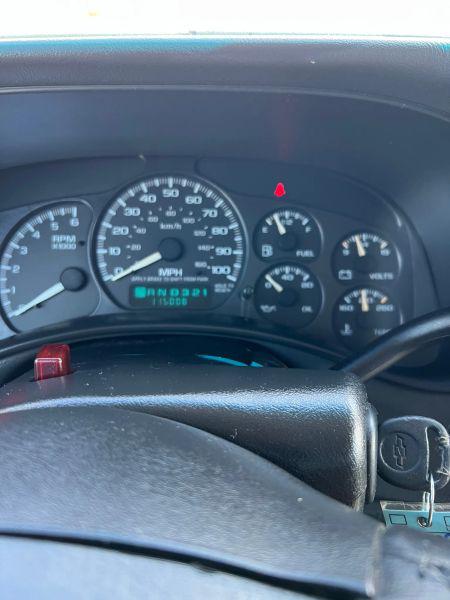 2002 Chevrolet Avalanche Base