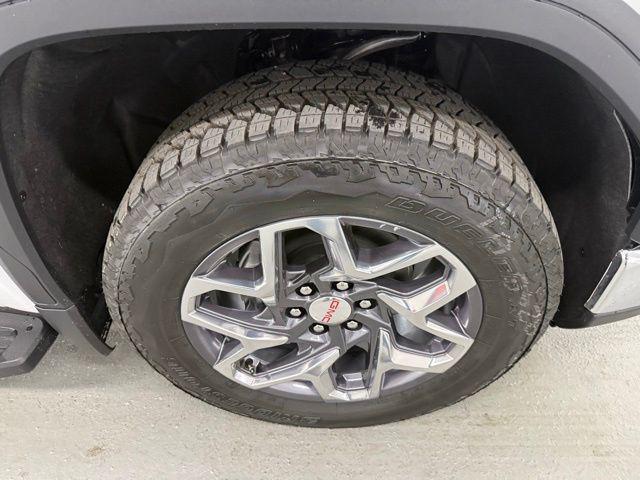 2026 GMC Sierra 1500 Crew Cab, Short Bed, SLT, 4WD
