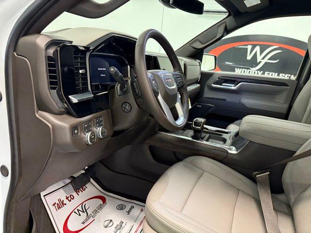 2026 GMC Sierra 1500 Crew Cab, Short Bed, SLT, 4WD
