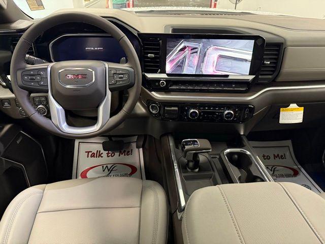 2026 GMC Sierra 1500 Crew Cab, Short Bed, SLT, 4WD