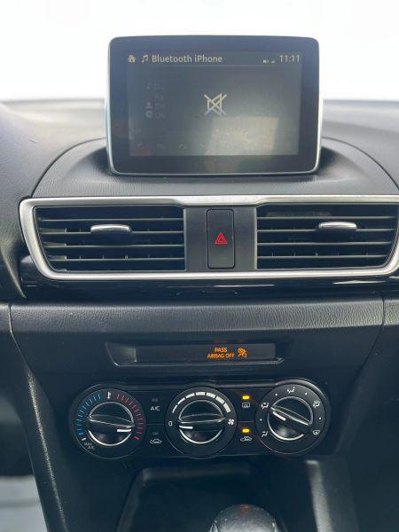 2015 Mazda Mazda3 i Touring