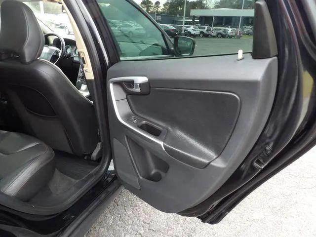 2010 Volvo XC60 T6