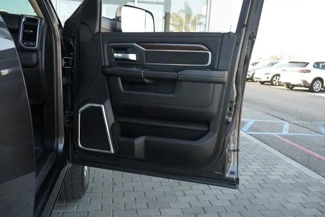 2022 Ram 2500 Laramie Crew Cab 4x4 6'4" Box