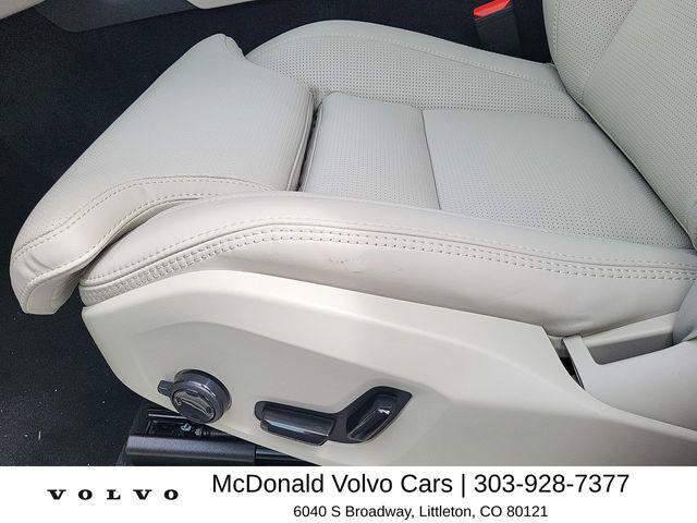 2026 Volvo XC90 Ultra, B6 AWD Gas (mild hybrid), Gasoline, Bright, 7 Seats