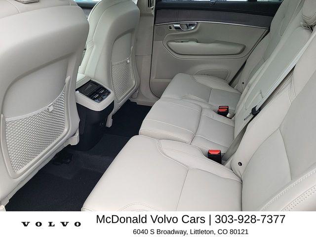 2026 Volvo XC90 Ultra, B6 AWD Gas (mild hybrid), Gasoline, Bright, 7 Seats