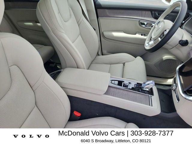 2026 Volvo XC90 Ultra, B6 AWD Gas (mild hybrid), Gasoline, Bright, 7 Seats