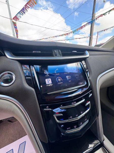 2015 Cadillac XTS Standard