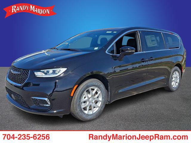 2026 Chrysler Pacifica Select for sale in Wilkesboro, NC