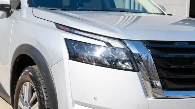 2025 Nissan Pathfinder SL 4WD