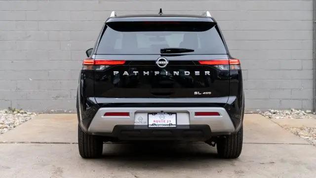 2025 Nissan Pathfinder SL 4WD
