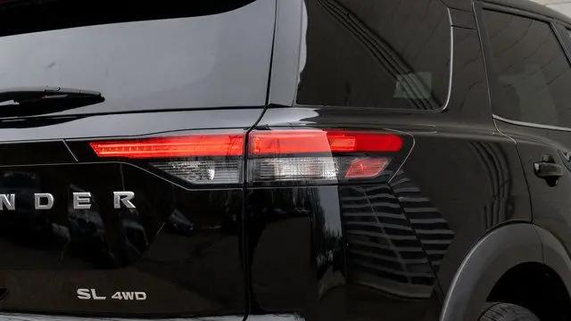 2025 Nissan Pathfinder SL 4WD